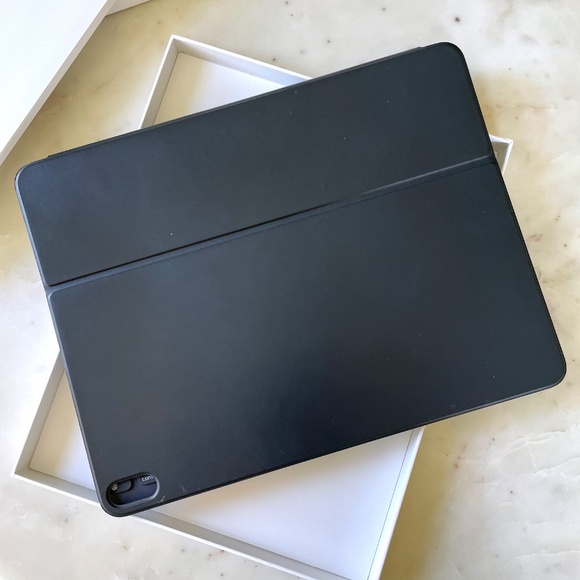 Apple IPad Pro Smart Keyboard Folio 12.9” 3rd Generation - Picture 9 of 16